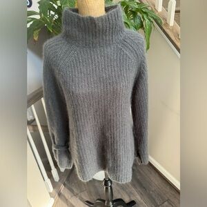 Naadam sweater S